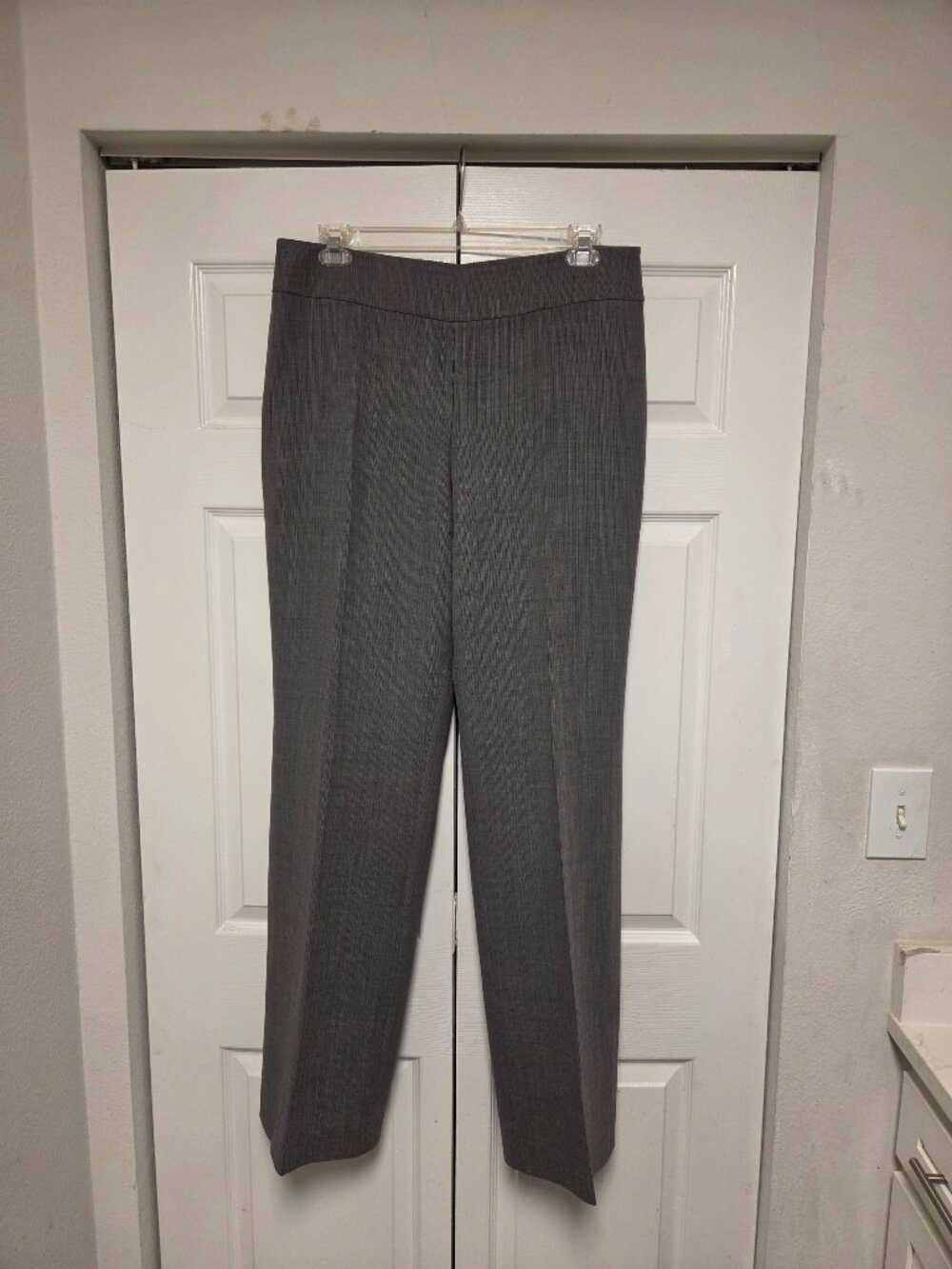 Simple and elegant pants Akris -George Armani.
